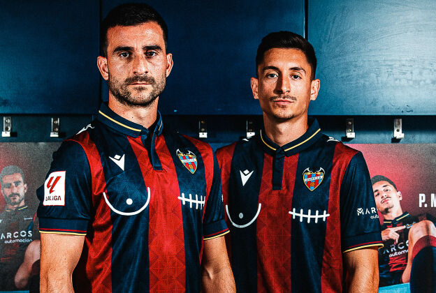 CAMISETA-CANCER-DE-MAMA-LEVANTE-U.D