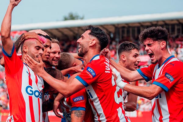 CELEBRACIÓN JUGADORES GIRONA FC vs. FC BARCELONA