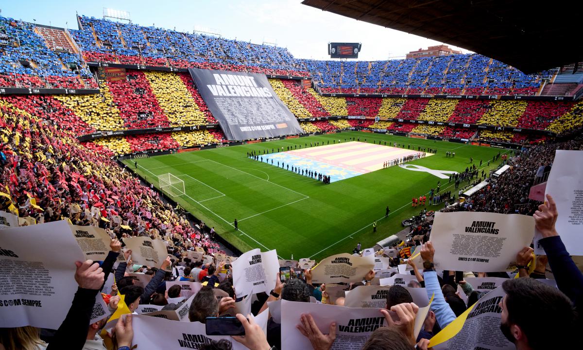 homenaje-a-las-victimas-de-la-dana-en-mestalla