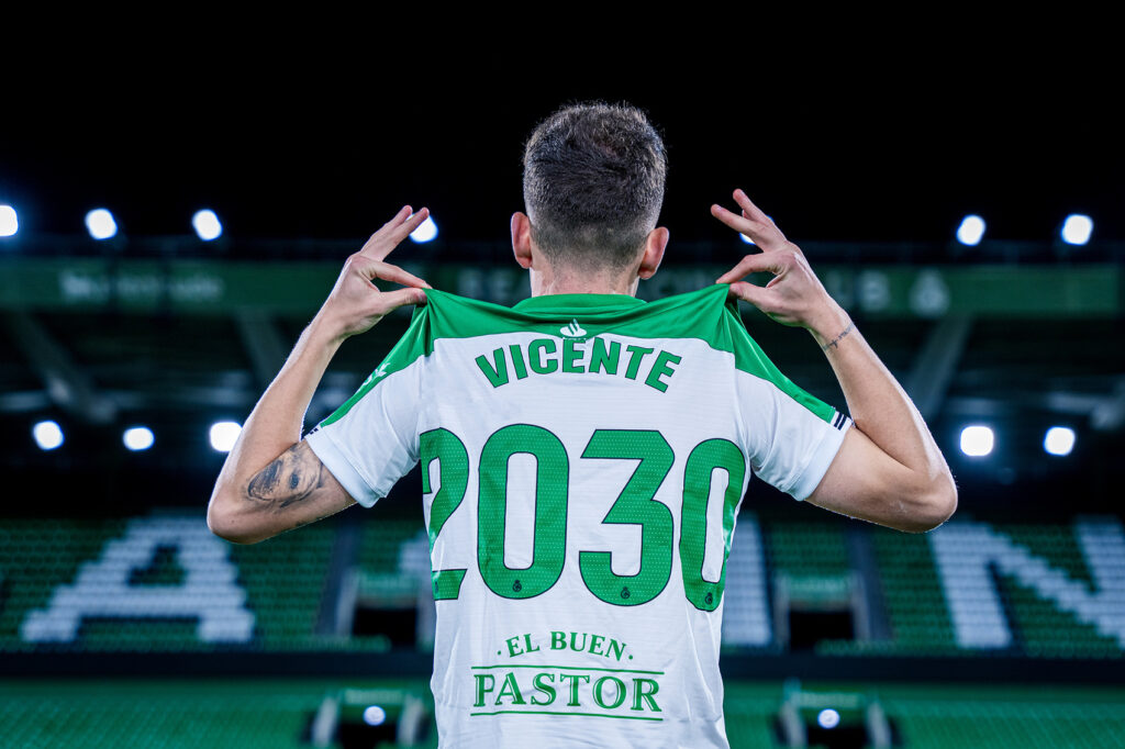 7a44e2b1-aabc-4959-8ed6-b829fb368658-63