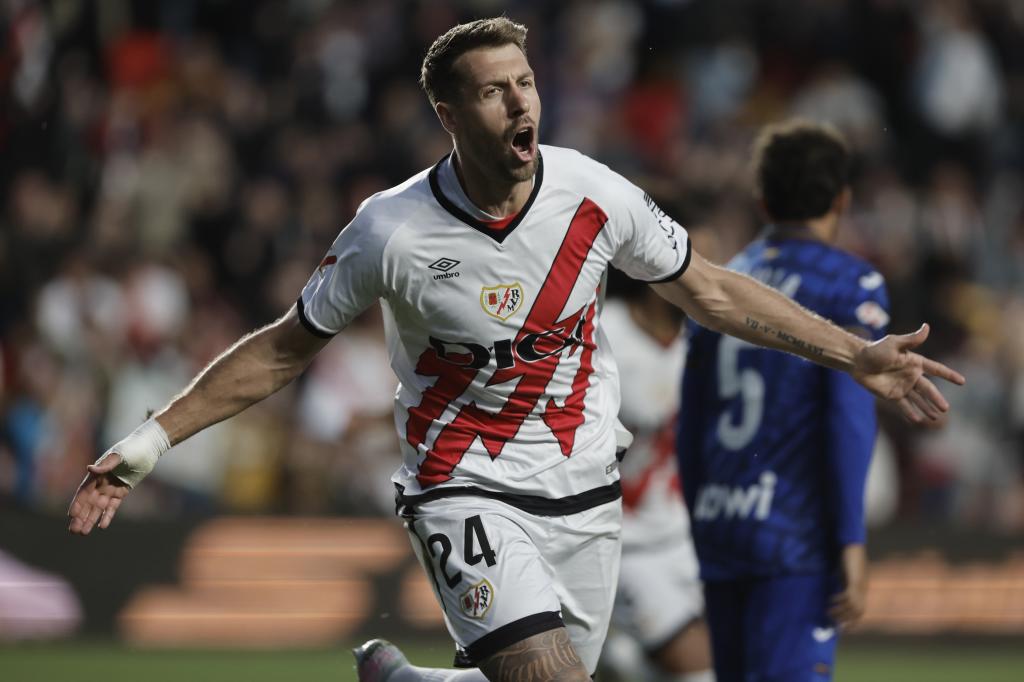 Lejeune reactiva el sueño para la lucha por entrar en Europa (1-0)