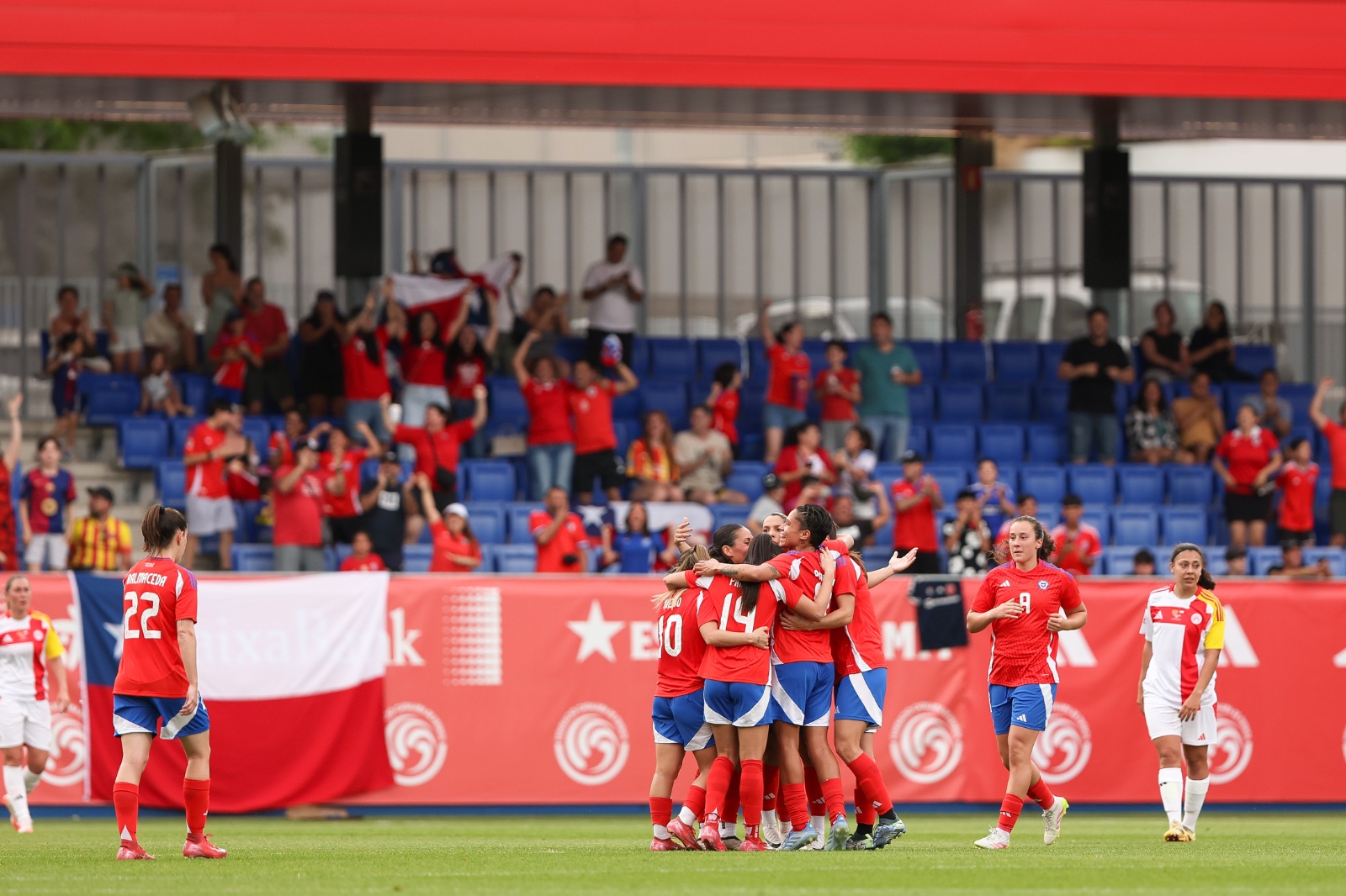 Chile frustra la fiesta de la selección catalana