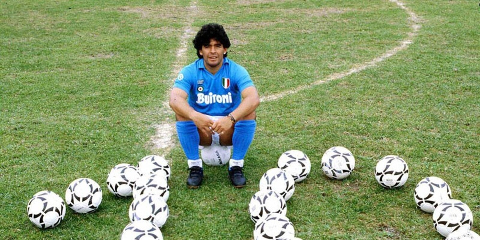 diego-armando-maradona - en-su-etapa-como-jugador-del-napoles - sscnapoli