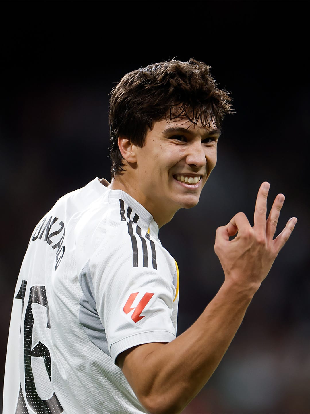 WhatsApp Image 2026-01-04 at 19.52.05