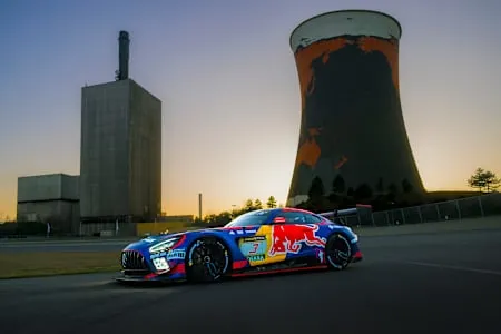 max-verstappen-24h-nurburgring-car