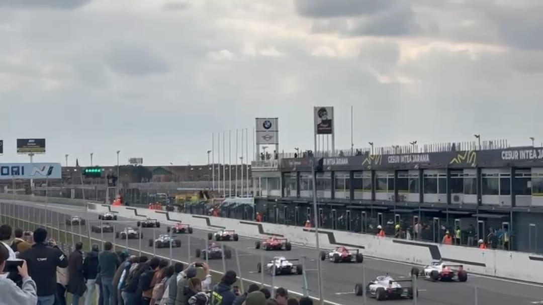 Monteiro toma el liderato en un intenso fin de semana del SWC en el Jarama-RACE