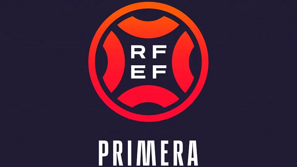 01_rfef-primera_rgb_fondo_azul_oscuro.jpg