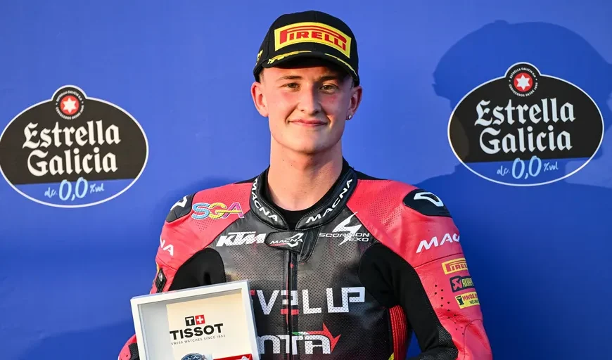 Joel Esteban, el talento de El Prat que busca crecer en Moto3